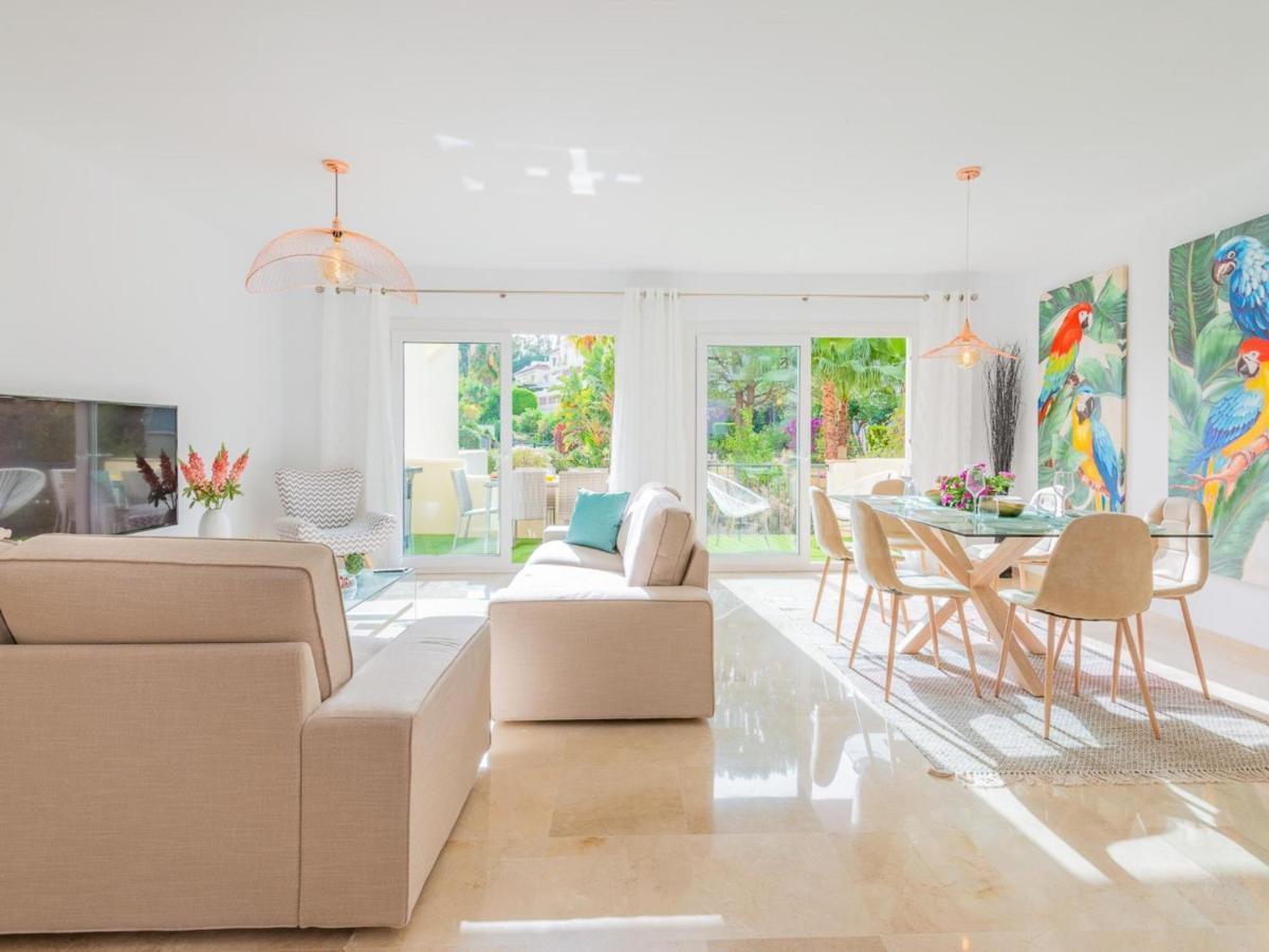 Vacation I Los Pinos, Elegant And Bright Townhouse, The Family Golf Getaway, 5 Minutes From Puerto Banus, Security Night Time