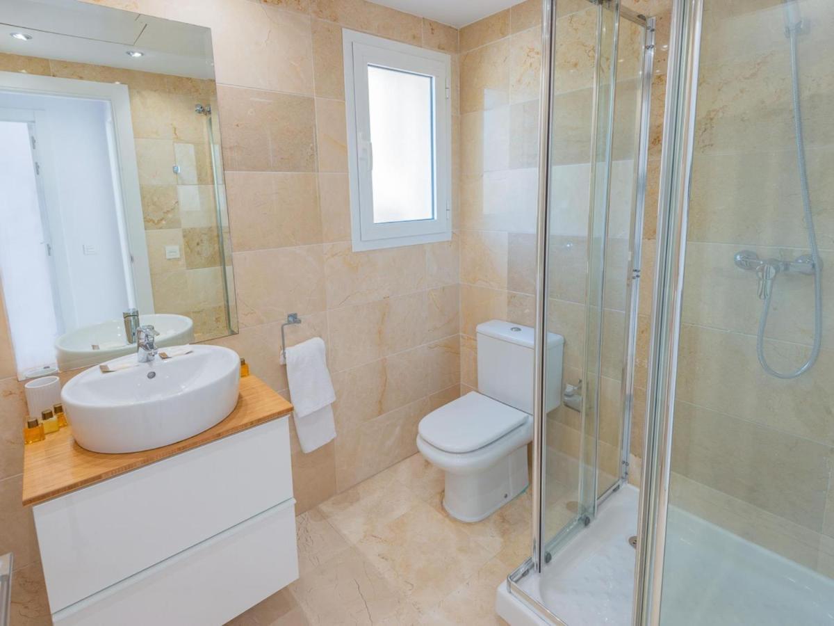 Vacation I Los Pinos, Elegant And Bright Townhouse, The Family Golf Getaway, 5 Minutes From Puerto Banus, Security Night Time Lägenhet *