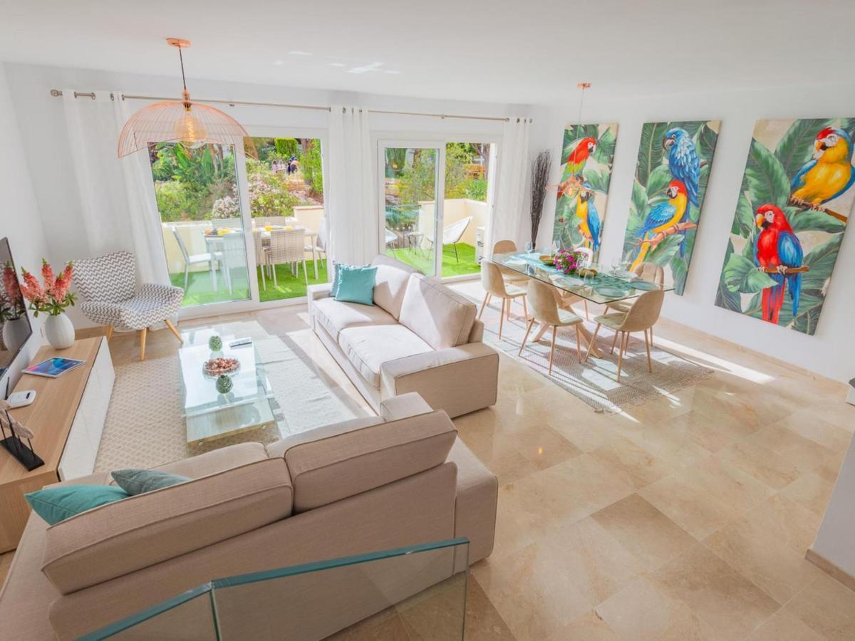 Vacation I Los Pinos, Elegant And Bright Townhouse, The Family Golf Getaway, 5 Minutes From Puerto Banus, Security Night Time Lägenhet *